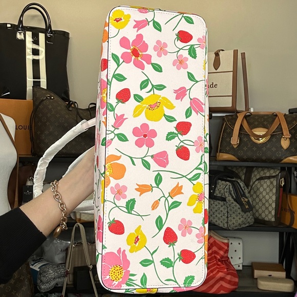 Kate Spade KG752 Strawberry Garden Large Tote | Pink Multi Floral | NWT $399 - Picture 9 of 11